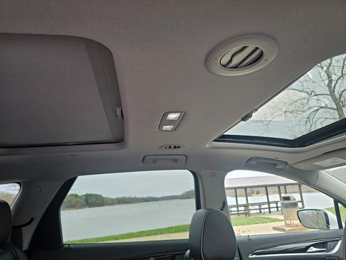 Used 2021 Buick Enclave Avenir w/ Avenir Technology Package image 24