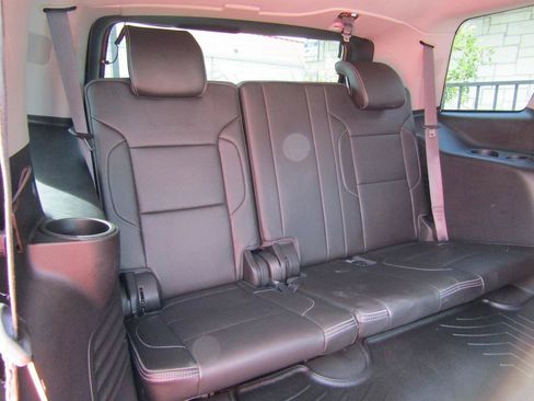 Used 2017 GMC Yukon Denali AWD/4WD image 15