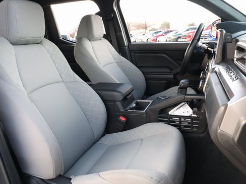 Used 2024 Toyota Tacoma SR5 image 32