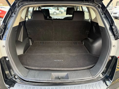 Used 2014 Nissan Rogue S w/ Convenience Package image 14