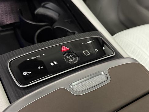 Certified 2023 Mercedes-Benz EQS 580 4MATIC SUV image 32