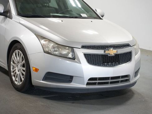 Used 2012 Chevrolet Cruze Eco image 4