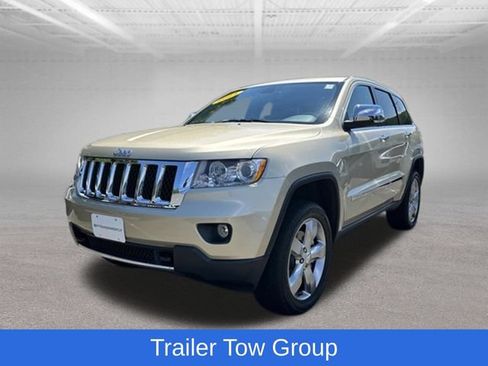 Used 2011 Jeep Grand Cherokee Overland AWD/4WD image 4