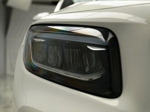 Used 2025 Mercedes-Benz GLB 250 GLB 250 image 16