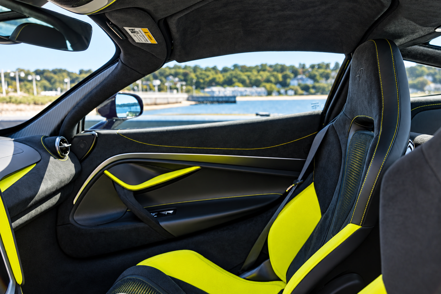 Used 2024 McLaren 750S RWD image 13