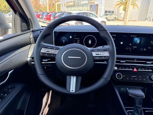 New 2026 Hyundai Tucson SEL image 12