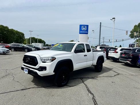 Used 2022 Toyota Tacoma SR w/ SX Package AWD/4WD image 1