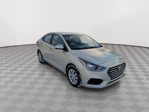 Certified 2020 Hyundai Accent SE image 2