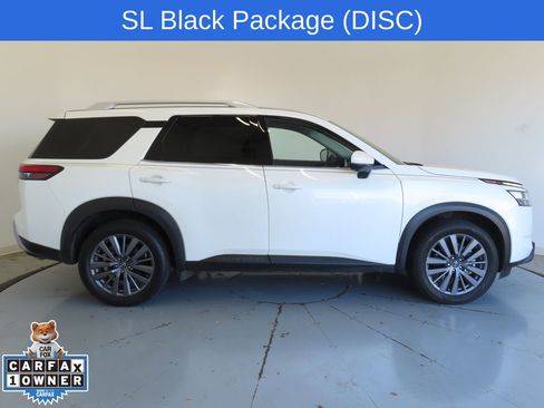 Used 2023 Nissan Pathfinder SL w/ SL Premium Package image 2