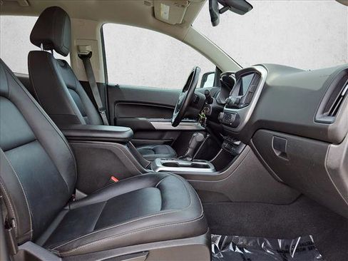 Used 2019 Chevrolet Colorado LT w/ Redline Special Edition AWD/4WD image 19