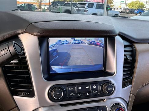 Used 2020 GMC Yukon SLT w/ HD Trailering Package image 26