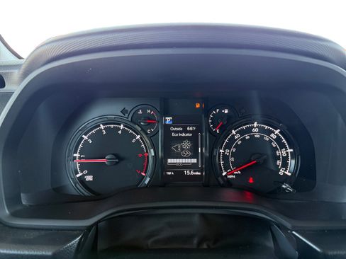Used 2022 Toyota 4Runner SR5 RWD image 15
