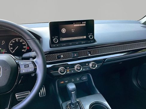 Used 2025 Honda Civic Sport image 10