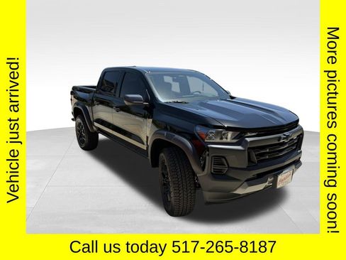 Used 2024 Chevrolet Colorado Trail Boss AWD/4WD image 1