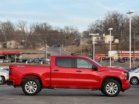 Used 2022 Chevrolet Silverado 1500 Custom AWD/4WD image 6