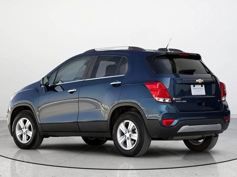 Used 2019 Chevrolet Trax LT w/ LT Convenience Package image 5