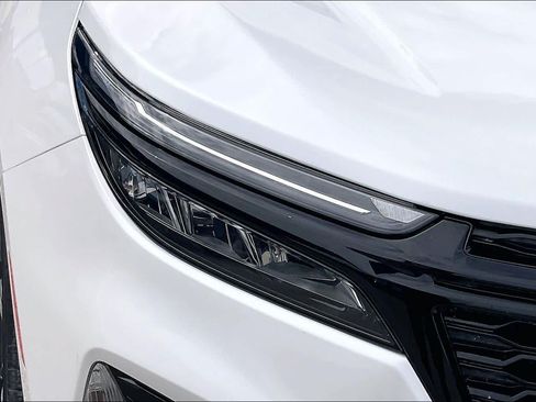 Used 2024 Chevrolet Equinox RS FWD image 27
