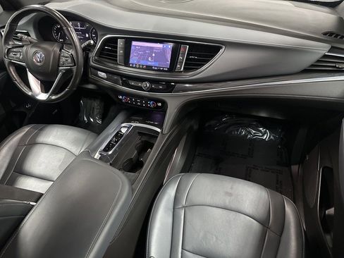 Used 2022 Buick Enclave Premium image 11