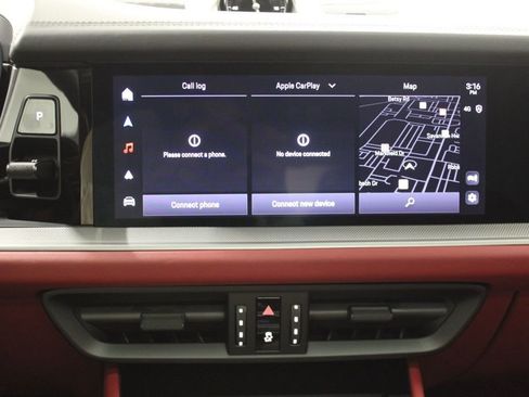 Certified 2025 Porsche Cayenne Coupe AWD/4WD image 29