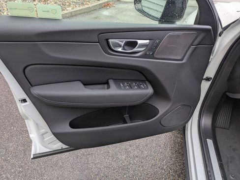 New 2026 Volvo XC60 T8 Ultra w/ Climate Package image 11