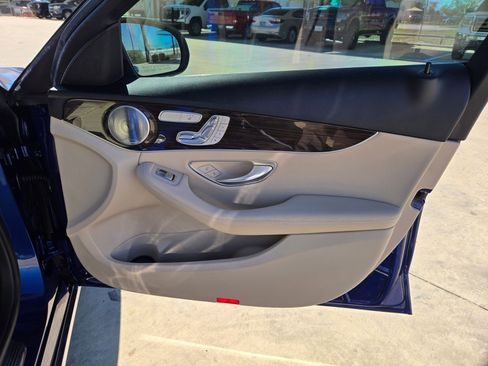 Used 2021 Mercedes-Benz C 300 Sedan image 30