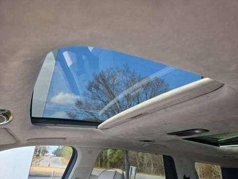 Used 2024 Hyundai Palisade Calligraphy image 25