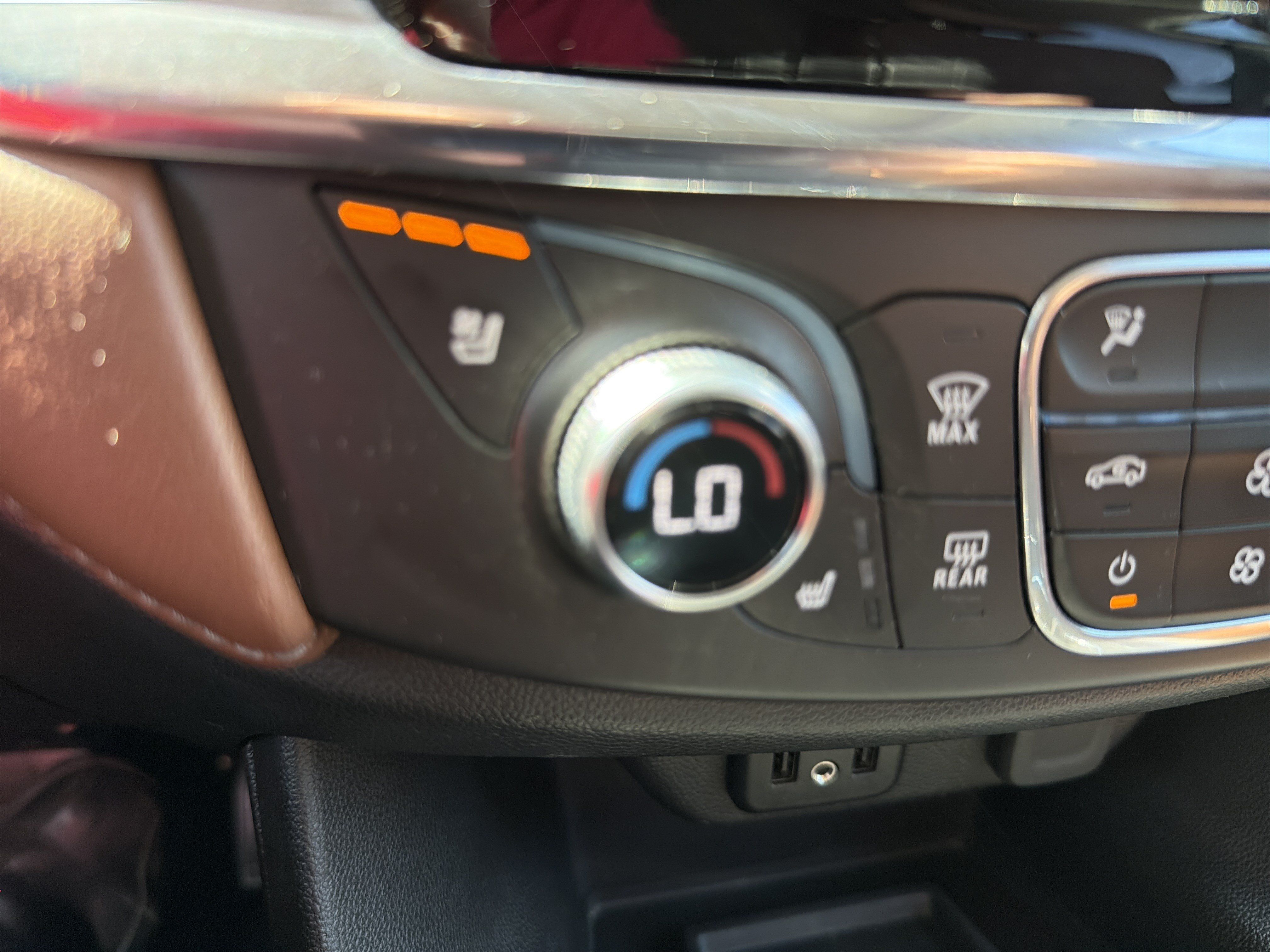 Used 2018 Chevrolet Traverse High Country AWD/4WD image 22