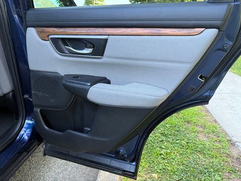 Used 2017 Honda CR-V EX image 28