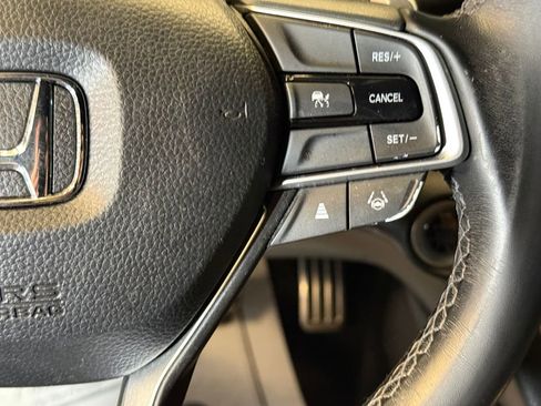 Used 2021 Honda Accord Sport image 12