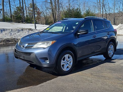 Used 2014 Toyota RAV4 LE image 17