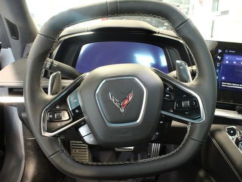 Used 2024 Chevrolet Corvette Stingray Coupe w/ 1LT RWD image 17