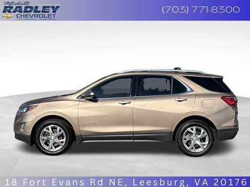 Used 2018 Chevrolet Equinox LT image 2