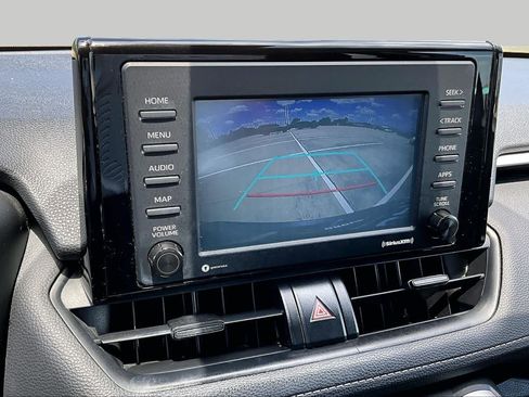 Used 2020 Toyota RAV4 XLE w/ Convenience Package FWD image 27