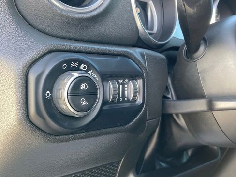 Used 2022 Jeep Gladiator Overland w/ Popular Equipment Package image 14