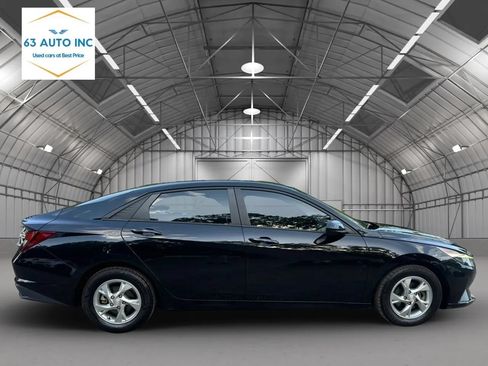 Used 2022 Hyundai Elantra SE FWD image 7
