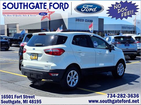 Used 2020 Ford EcoSport SE w/ SE Convenience Package image 2