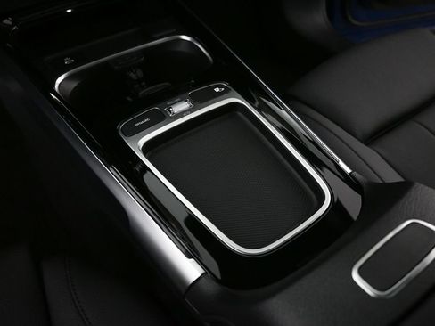 New 2026 Mercedes-Benz GLB 250 image 15
