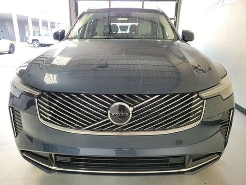 New 2026 Volvo XC90 B6 Ultra w/ Protection Package AWD/4WD image 4