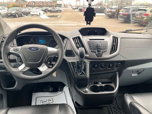 Used 2019 Ford Transit 350 XLT image 13