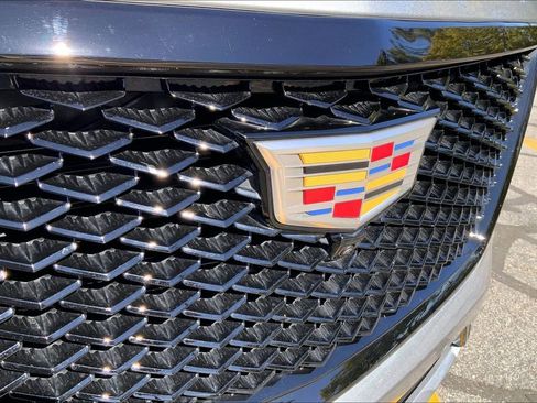 Certified 2025 Cadillac Escalade ESV Sport w/ Touring Package image 31