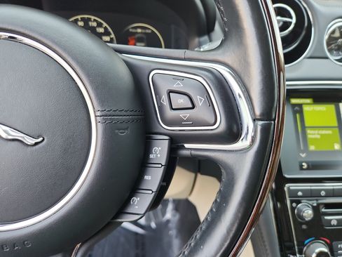 Certified 2016 Jaguar XJ L Portfolio AWD/4WD image 27
