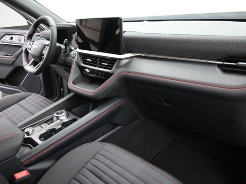 New 2026 Ford Explorer ST-Line w/ ST-Line Street Pack image 24