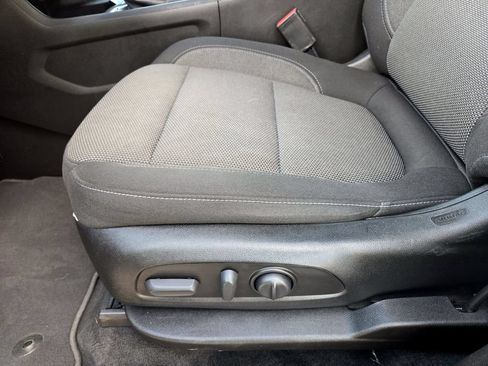 Used 2023 Chevrolet Traverse LT AWD/4WD image 20