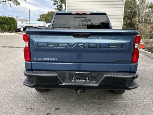 Used 2024 Chevrolet Silverado 1500 ZR2 w/ Technology Package image 5