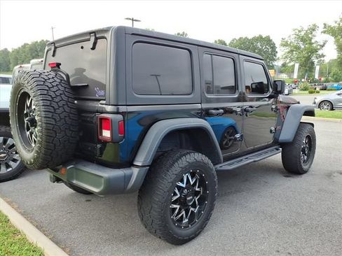 Used 2021 Jeep Wrangler Unlimited Rubicon w/ Cold Weather Group AWD/4WD image 8