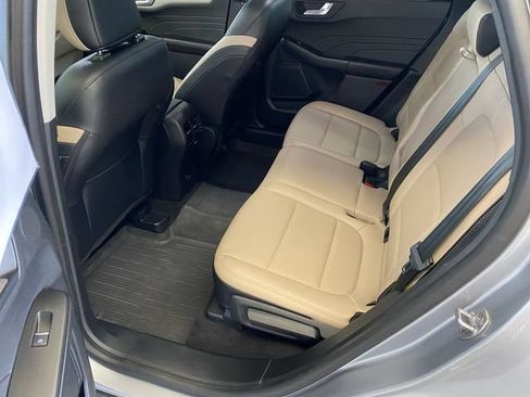 Used 2021 Ford Escape SEL w/ Technology Package AWD/4WD image 16