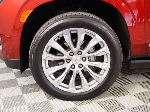 Used 2024 GMC Yukon Denali w/ Max Trailering Package image 18