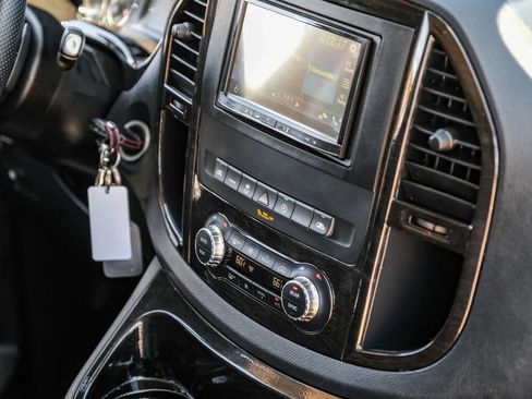 Used 2020 Mercedes-Benz Metris Passenger image 26