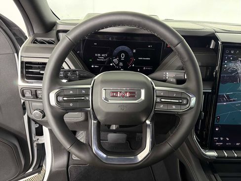 New 2026 GMC Yukon XL Elevation image 24