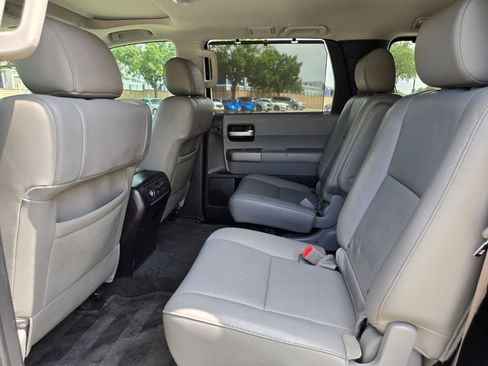 Used 2015 Toyota Sequoia Limited RWD image 15